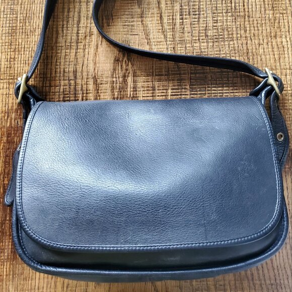 Vintage 90's Coach 9951 Legacy Patricia Saddle Bag in Black Glove Tanned Leather - Picture 1 of 10